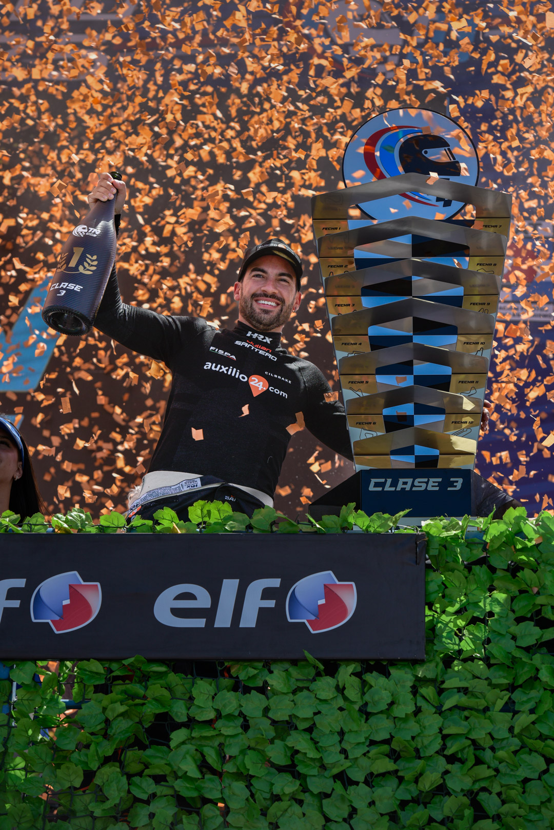 SANTERO TRAS EL CAMPEONATO:  UN HONOR;